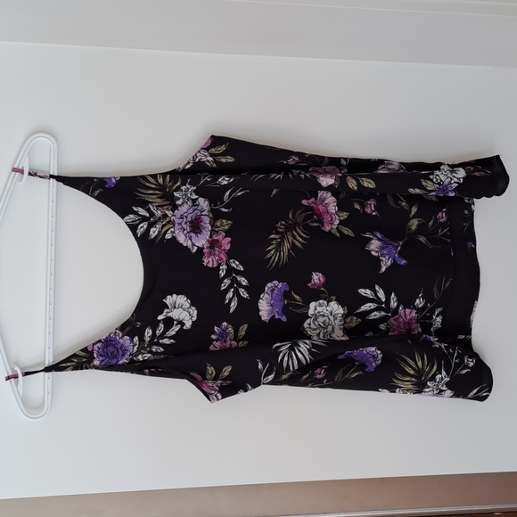 Reitmans black floral blouse - Picture 3 of 3